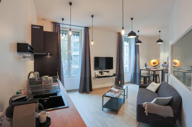 Suite Garibaldi Cosy Et Design Lyon Exterior photo